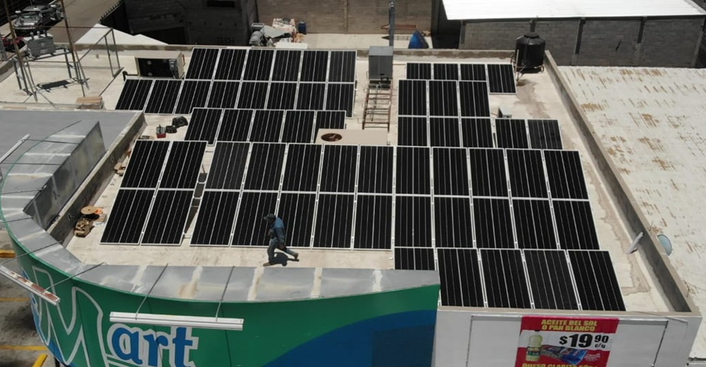 Sistemas fotovoltaicos en 40 tiendas de conveniencia